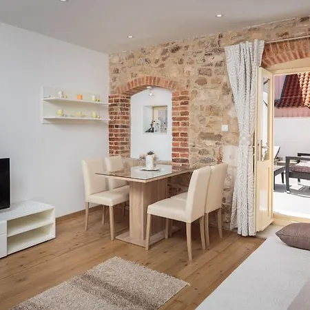 Cindro With Terrace Apartamento *