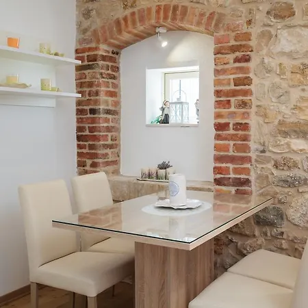 Cindro With Terrace Apartament *